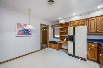 1910 Knollwood Drive, Fairmont, MN 56031 - Photo 14