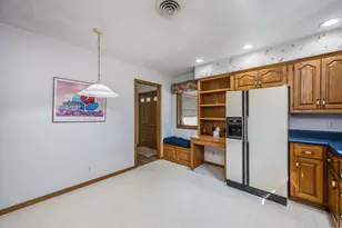 1910 Knollwood Dr, Fairmont, MN 56031 - Photo 14