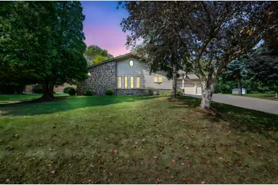 1910 Knollwood Drive, Fairmont, MN 56031 - Photo 38