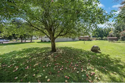 1910 Knollwood Drive, Fairmont, MN 56031 - Photo 46
