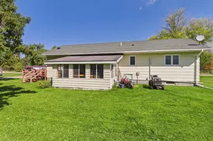 270 4th Ave, Roosevelt, MN 56673 - Photo 6