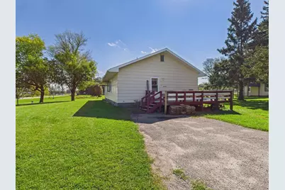 270 4th Avenue, Roosevelt, MN 56673 - Photo 8