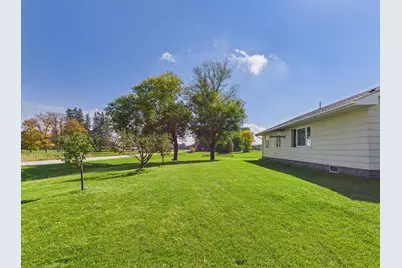 270 4th Avenue, Roosevelt, MN 56673 - Photo 2