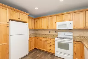 3050 Shields Dr, Eagan, MN 55121 - Photo 2