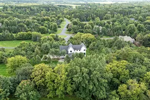 394 Deer Valley Dr, Troy Township, WI 54016 - Photo 14