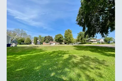 124 N Park Avenue, Springfield, MN 56087 - Photo 2