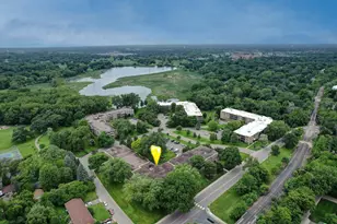 4380 Brookside Ct, Edina, MN 55436 - Photo 4