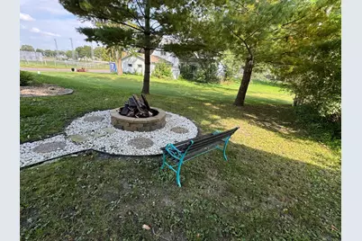 420 5th Street SW, Wells, MN 56097 - Photo 4