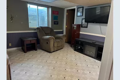 420 5th Street SW, Wells, MN 56097 - Photo 18