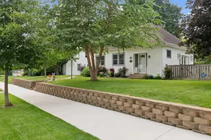 324 8th Ave N, Hopkins, MN 55343 - Photo 2