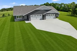 381 Old Glory Dr NE, Alexandria, MN 56308 - Photo 14