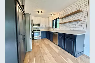 902 Oakmont Drive, Thief River Falls, MN 56701 - Photo 14