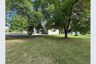 902 Oakmont Drive, Thief River Falls, MN 56701 - Photo 60