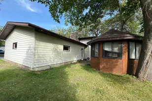 902 Oakmont Dr, Thief River Falls, MN 56701 - Photo 58