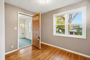 4237 Crocker Ave, Edina, MN 55416 - Photo 10