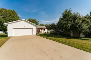 113 Olive St, West Concord, MN 55985 - Photo 2