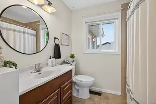 2181 Helena Rd N, Oakdale, MN 55128 - Photo 16