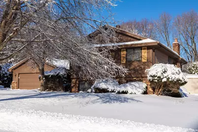 649 Randy Avenue, Shoreview, MN 55126 - Photo 2