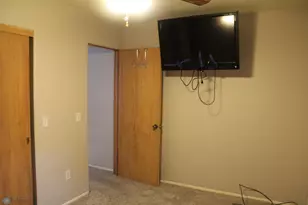 814 4th St N, Wahpeton,  58075 - Photo 24