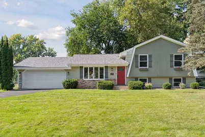 9917 Brookside Circle, Bloomington, MN 55431 - Photo 1