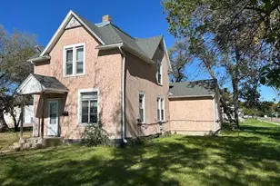 700 W Main St, Marshall, MN 56258 - Photo 1