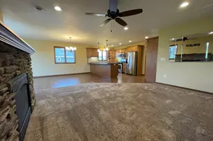 101 Brittany Way SE, Grand Meadow, MN 55936 - Photo 6