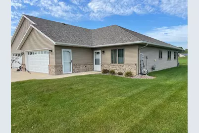 101 Brittany Way SE, Grand Meadow, MN 55936 - Photo 1