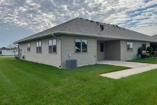 101 Brittany Way SE, Grand Meadow, MN 55936 - Photo 24