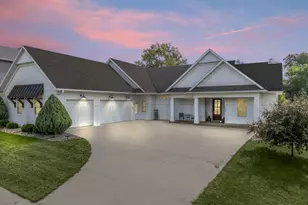 1522 Century Valley Rd NE, Rochester, MN 55906 - Photo 2