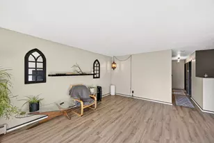 2001 Woods Ln, Burnsville, MN 55337 - Photo 10