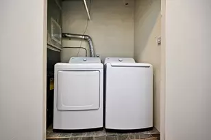 378 E King St, Winona, MN 55987 - Photo 14