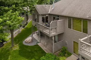 17034 Kings Ct, Lakeville, MN 55044 - Photo 4