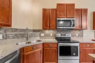 15244 Maryland Ave, Savage, MN 55378 - Photo 8