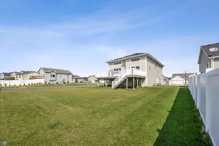 5894 58th Ave S, Fargo, ND 58104 - Photo 32