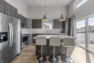 5894 58th Ave S, Fargo, ND 58104 - Photo 10