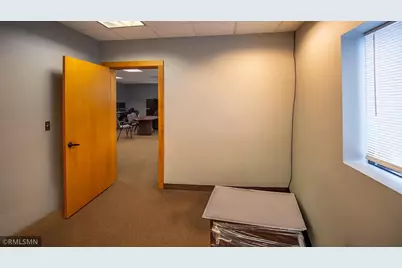 1221 3rd Avenue SW, Rochester, MN 55902 - Photo 8