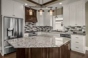 1031 Homestead Dr, Jordan, MN 55352 - Photo 10