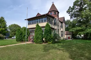 324 Coleman St, Chippewa Falls, WI 54729 - Photo 1