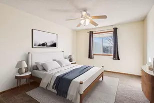 14230 44th Pl N, Plymouth, MN 55446 - Photo 16