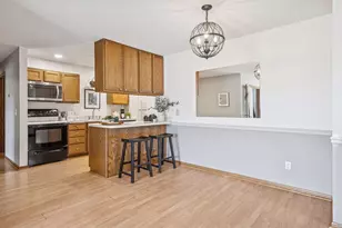 14230 44th Pl N, Plymouth, MN 55446 - Photo 10