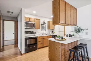 14230 44th Pl N, Plymouth, MN 55446 - Photo 2