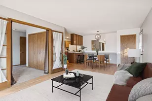 14230 44th Pl N, Plymouth, MN 55446 - Photo 4