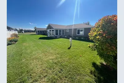 902 9th Street SW, Perham, MN 56573 - Photo 6