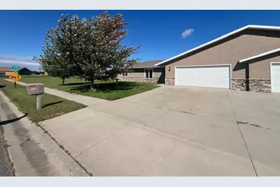 902 9th Street SW, Perham, MN 56573 - Photo 4