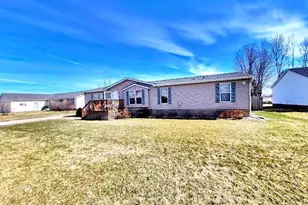 116 3rd St S, Gaylord, MN 55334 - Photo 2