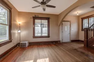 260 S Park Ave, Le Center, MN 56057 - Photo 16