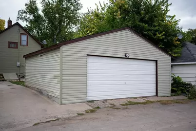 904 Jessamine Avenue E, Saint Paul, MN 55106 - Photo 4