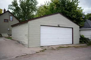 904 Jessamine Ave E, Saint Paul, MN 55106 - Photo 4