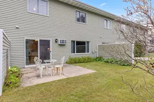 2306 Hillcrest Dr, Brainerd, MN 56401 - Photo 2