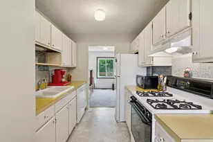 72 River Woods Ln, Burnsville, MN 55337 - Photo 8